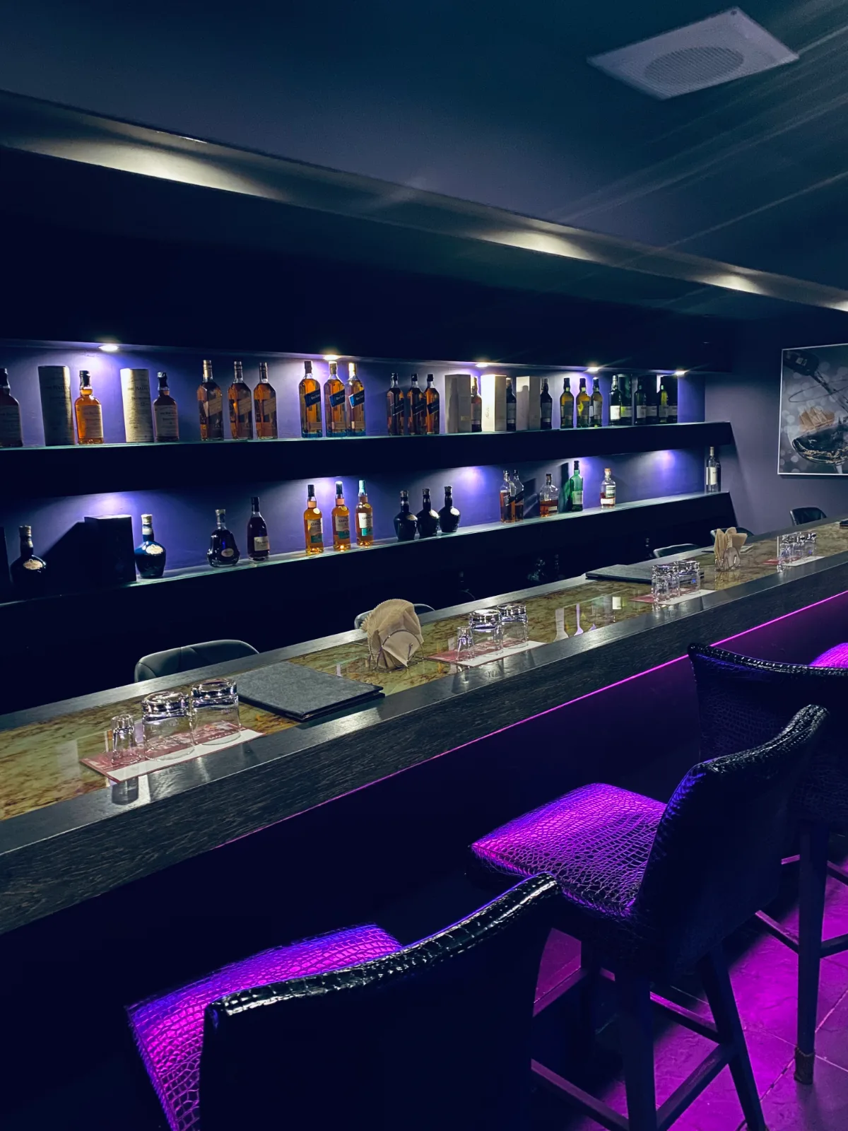 BAR ANGEL